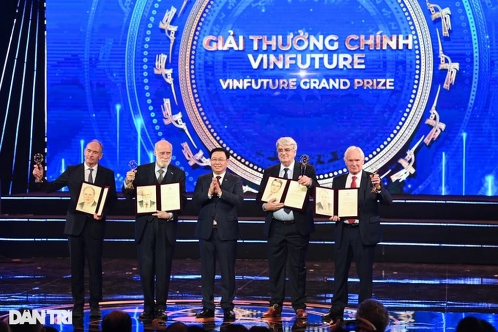 10 sự kiện Công nghệ Thông tin nổi bật nhất năm 2022 - 4 10 sự kiện Công nghệ Thông tin nổi bật nhất năm 2022 - 4