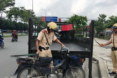 Điều tra vụ mất 3 xe máy của người vi phạm tại Đội CSGT Cát Lái