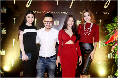 Linh Chi gợi cảm dự tiệc