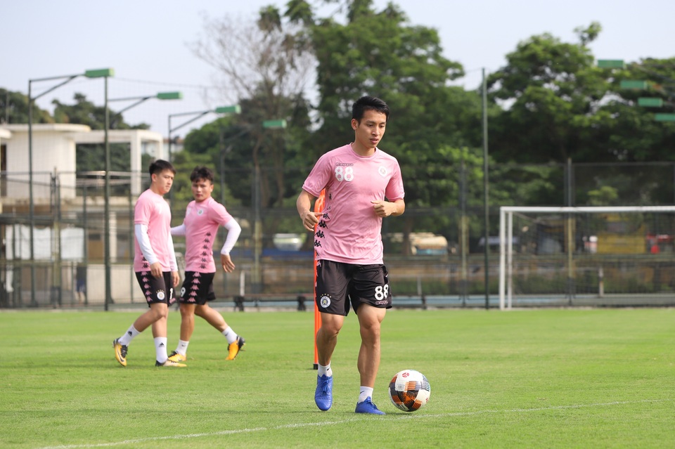 Quang Hải, Đức Huy hứng khởi trong ngày trở lại sân cỏ - 5 Quang Hải, Đức Huy hứng khởi trong ngày trở lại sân cỏ - 5
