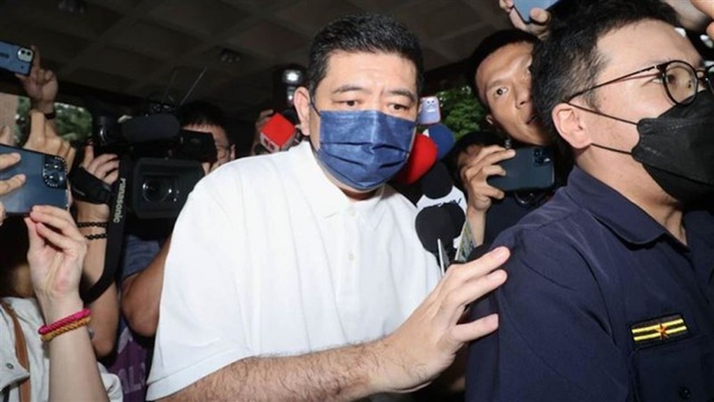 MC nổi tiếng xứ Đài vướng cáo buộc tấn công tình dục hơn 20 phụ nữ - 1 MC nổi tiếng xứ Đài vướng cáo buộc tấn công tình dục hơn 20 phụ nữ - 1