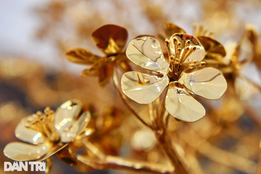 Gặp áp lực chốt lời, giá vàng giảm sốc