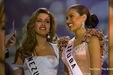 Hoa hậu từng bị Donald Trump chế nhạo là “lợn” kêu gọi ủng hộ bà Clinton