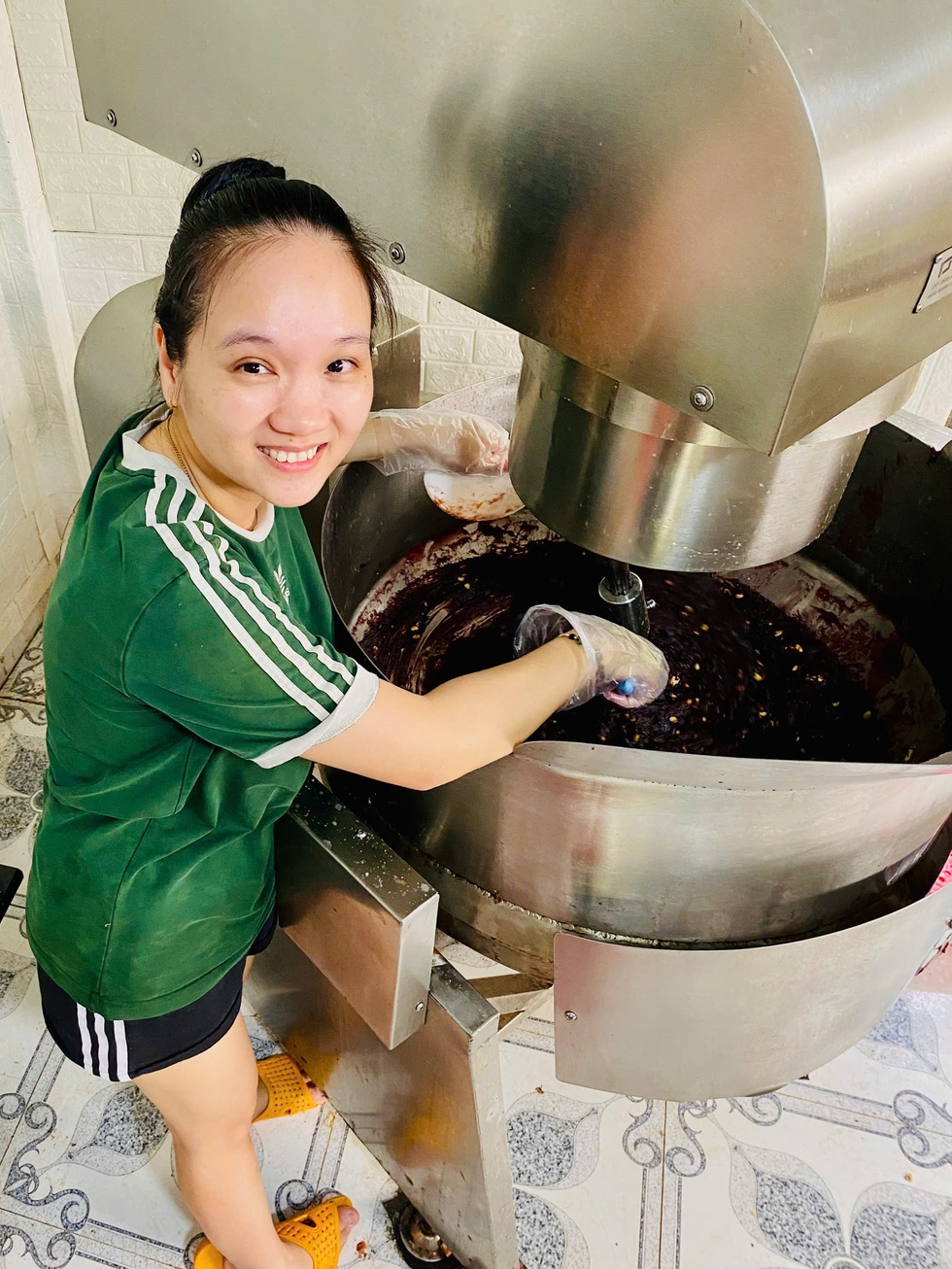 Mẹ bỉm dám bỏ việc nhà nước ổn định, mở tiệm bánh doanh thu 4 tỷ đồng/năm - 5 Mẹ bỉm dám bỏ việc nhà nước ổn định, mở tiệm bánh doanh thu 4 tỷ đồng/năm - 5