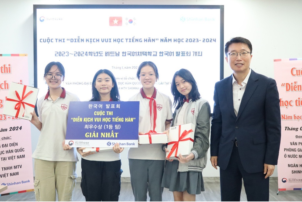 Chinh phục cuộc thi Vui học tiếng Hàn cùng các trường THCS, THPT khu vực phía Bắc - 3 Chinh phục cuộc thi Vui học tiếng Hàn cùng các trường THCS, THPT khu vực phía Bắc - 3