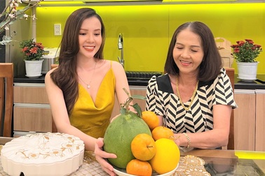 Hoa khôi Huỳnh Thúy Vi: Qua đại dịch, điều trân quý đó là Tết đoàn viên!