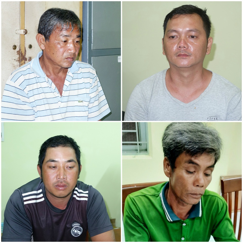 Bắt tạm giam 4 đối tượng trong vụ vận chuyển 51kg vàng ở biên giới - 2 Bắt tạm giam 4 đối tượng trong vụ vận chuyển 51kg vàng ở biên giới - 2