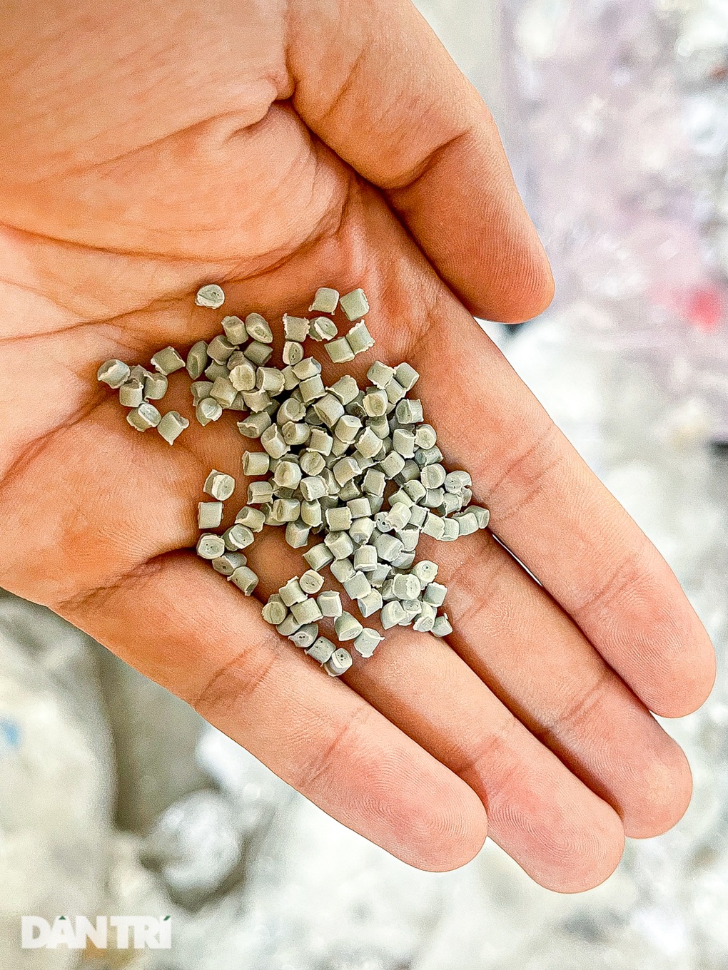 Ngôi làng tái chế lớn nhất Việt Nam, tỷ phú nhập rác quốc tế về làm giàu - 7 Ngôi làng tái chế lớn nhất Việt Nam, tỷ phú nhập rác quốc tế về làm giàu - 7