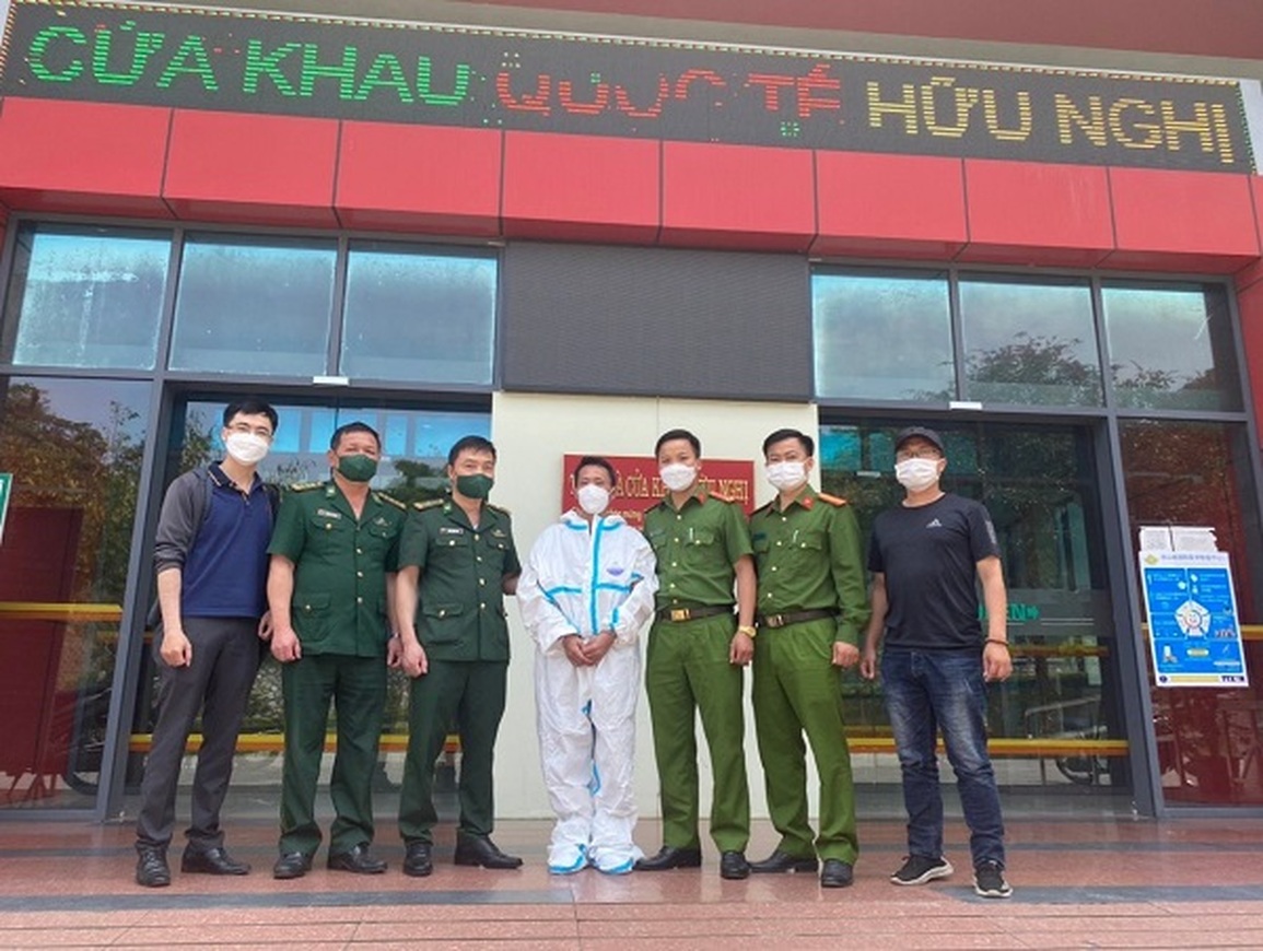 Bắt đối tượng truy nã đặc biệt sau hơn một năm lẩn trốn ở Trung Quốc - 1