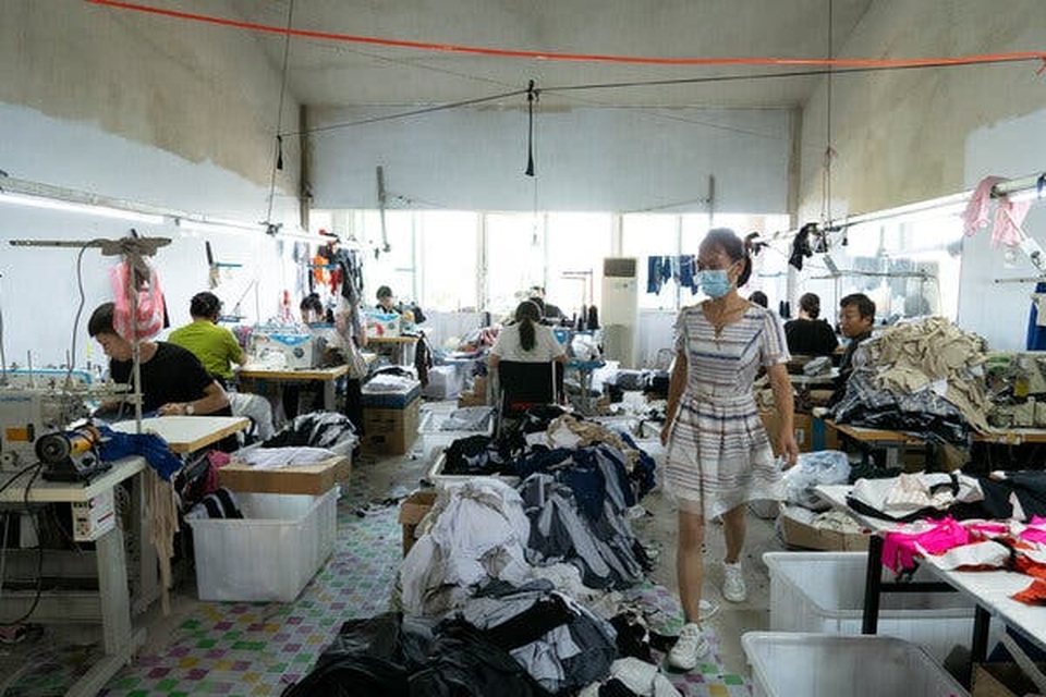 Một mùa hè “ế ẩm” của thủ phủ đồ bơi Trung Quốc - 4