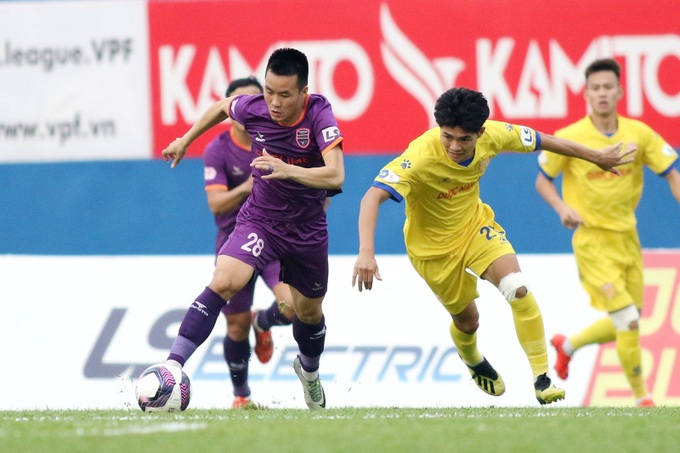V League 2021: Khủng hoảng phong độ các đội đua - Vé vào Top 6 chia đều - Ảnh 4. V League 2021: Khủng hoảng phong độ các đội đua - Vé vào Top 6 chia đều - Ảnh 4.