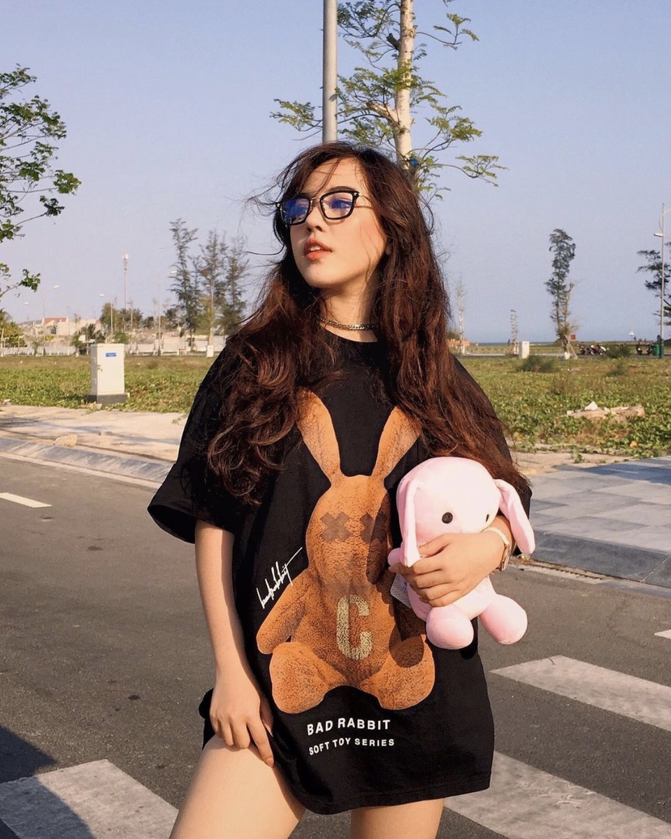 Nữ sinh ĐH Văn Lang xinh xắn, có đường nét hao hao ca sĩ Min - 15 Nữ sinh ĐH Văn Lang xinh xắn, có đường nét hao hao ca sĩ Min - 15