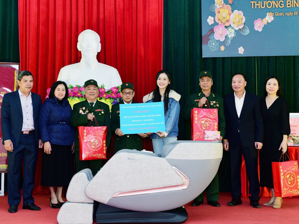 Top 10 Hoa hậu Việt Nam 2022 Đinh Khánh Hòa tái xuất xinh đẹp - 2 Top 10 Hoa hậu Việt Nam 2022 Đinh Khánh Hòa tái xuất xinh đẹp - 2