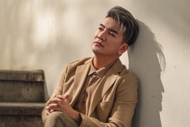 Hình ảnh bàn chân thương tật trên mạng không phải của Đàm Vĩnh Hưng