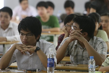 Bỏ thi vào Học viện Ngân hàng vì phòng Giáo dục ghi nhầm điểm thi