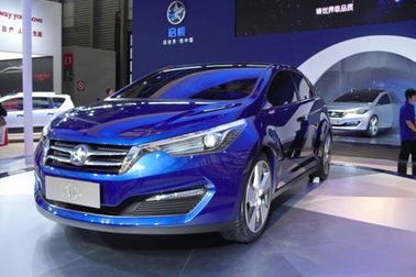 Nissan chỉ dùng phụ tùng Trung Quốc cho xe Venucia