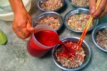 Tiết canh: Không bổ máu lại thêm nhiễm trùng