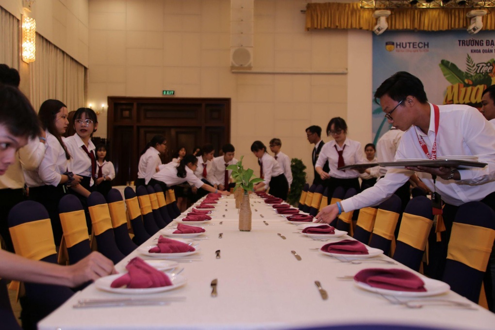 Học đại học chuẩn Nhật Bản với phương pháp đào tạo hiện đại từ ĐH Công nghệ Kanazawa - 2 Học đại học chuẩn Nhật Bản với phương pháp đào tạo hiện đại từ ĐH Công nghệ Kanazawa - 2