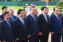 Lãnh đạo Đảng, Nhà nước đặt vòng hoa, viếng Lăng Chủ tịch Hồ Chí Minh