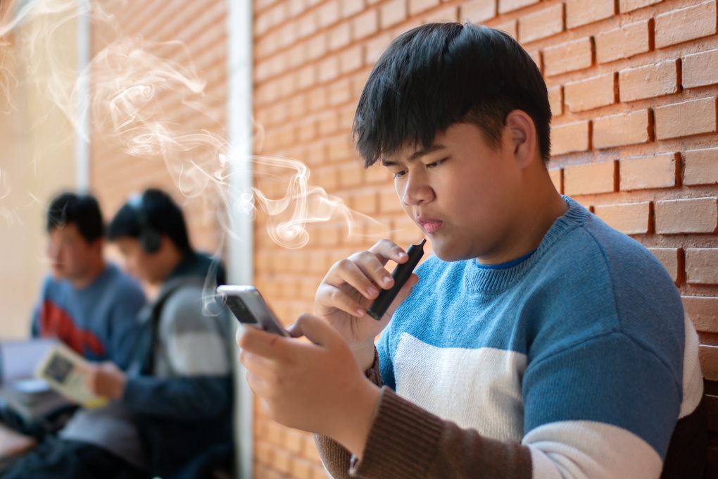 Di chứng suốt đời khi chủ quan với bệnh do não mô cầu ở thanh thiếu niên - 3 Di chứng suốt đời khi chủ quan với bệnh do não mô cầu ở thanh thiếu niên - 3