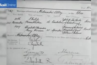 Nữ hoàng Elizabeth trong hôn lễ với Hoàng tử Philip