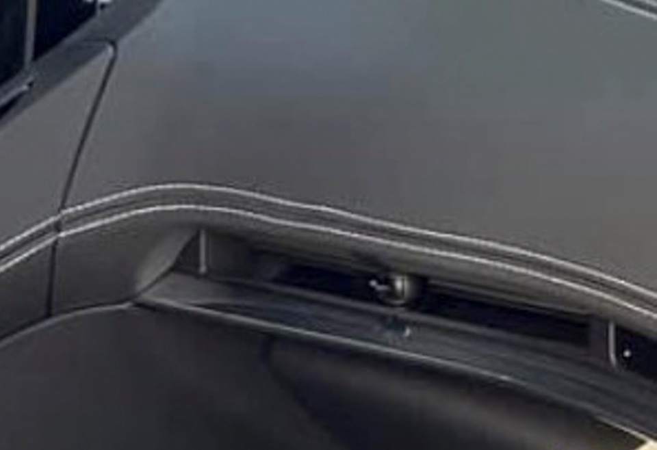 Tuyệt phẩm Corvette 2020 gây thất vọng vì đường chỉ may ngoằn ngoèo - 3 Tuyệt phẩm Corvette 2020 gây thất vọng vì đường chỉ may ngoằn ngoèo - 3