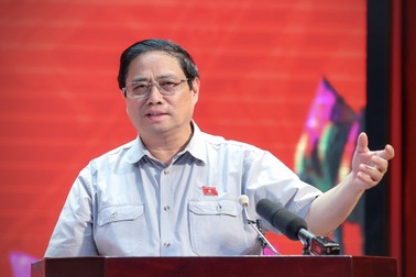 Thủ tướng: Cần linh hoạt hơn trong điều hành xăng dầu