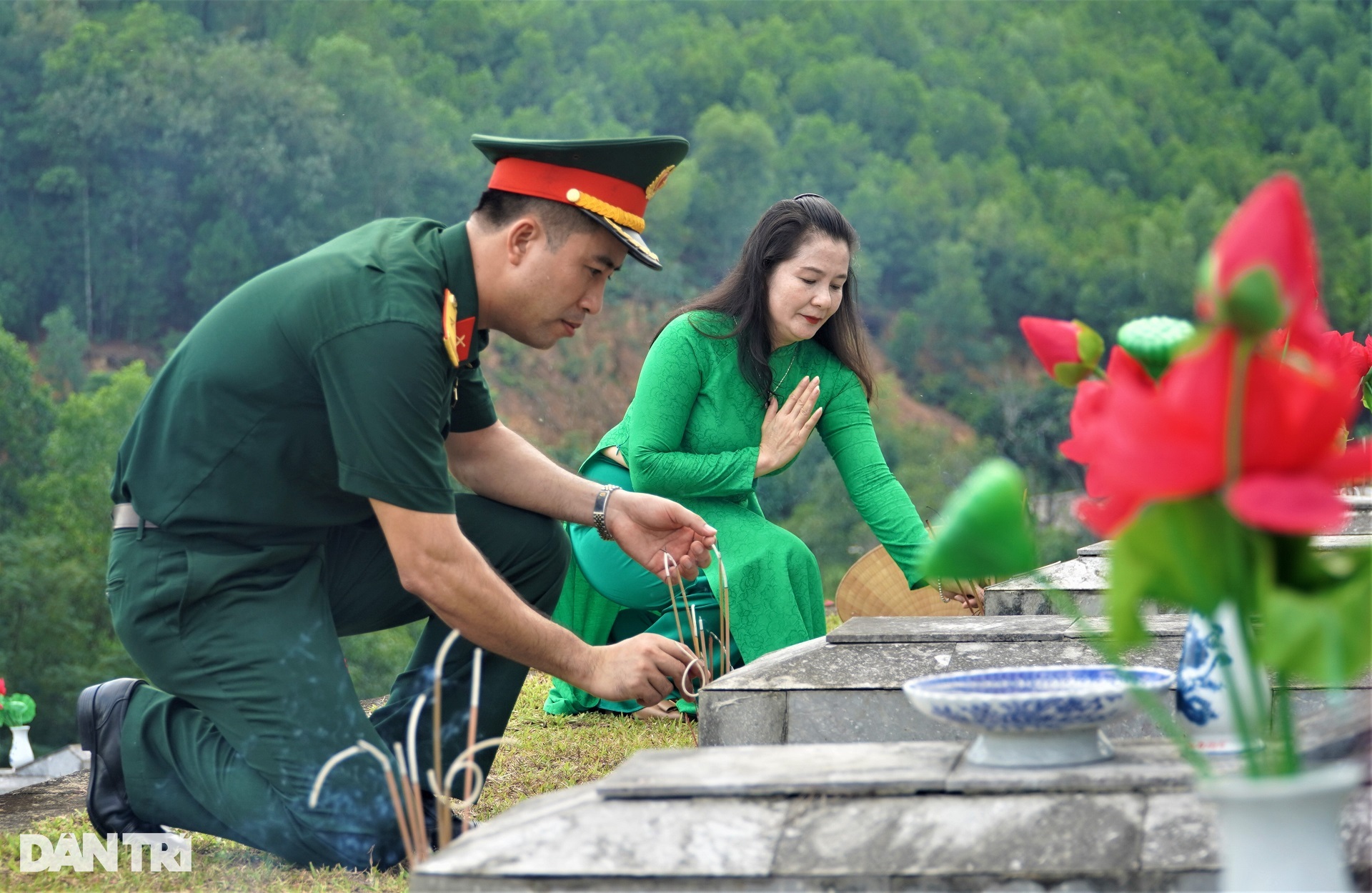 Nghĩa trang hình cánh cung - nơi yên nghỉ của liệt sỹ làm nhiệm vụ quốc tế - 11 Nghĩa trang hình cánh cung - nơi yên nghỉ của liệt sỹ làm nhiệm vụ quốc tế - 11
