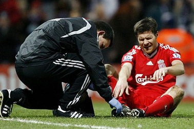 Alonso tái xuất trước trận derby vùng Merseyside