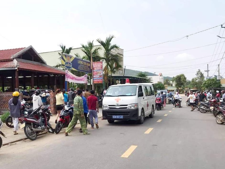 3 người thương vong trong quán nhậu nghi do ghen tuông - 2 3 người thương vong trong quán nhậu nghi do ghen tuông - 2