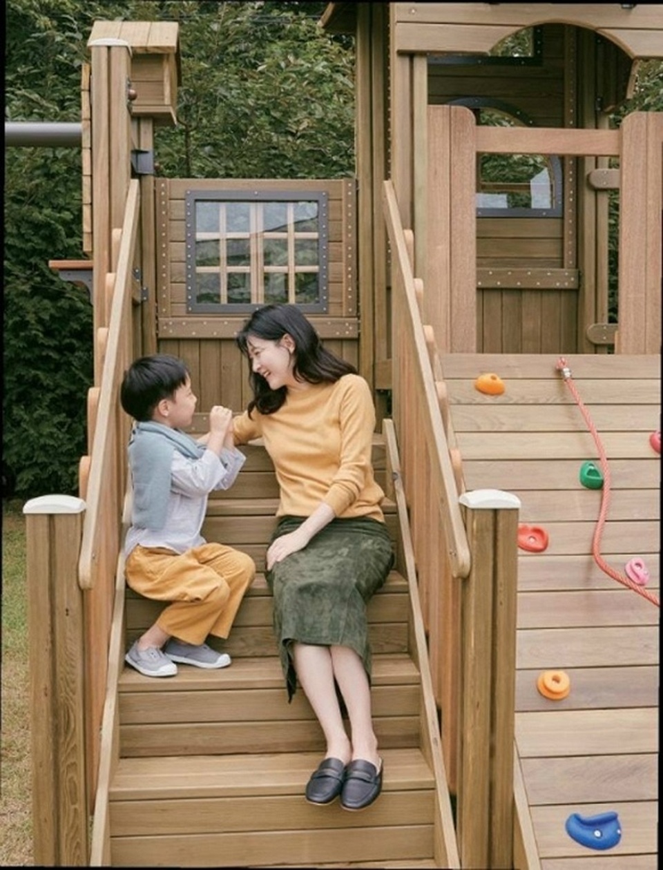 “Nàng Dae Jang Geum” sống giản dị và hạnh phúc bên chồng đại gia - 6 “Nàng Dae Jang Geum” sống giản dị và hạnh phúc bên chồng đại gia - 6