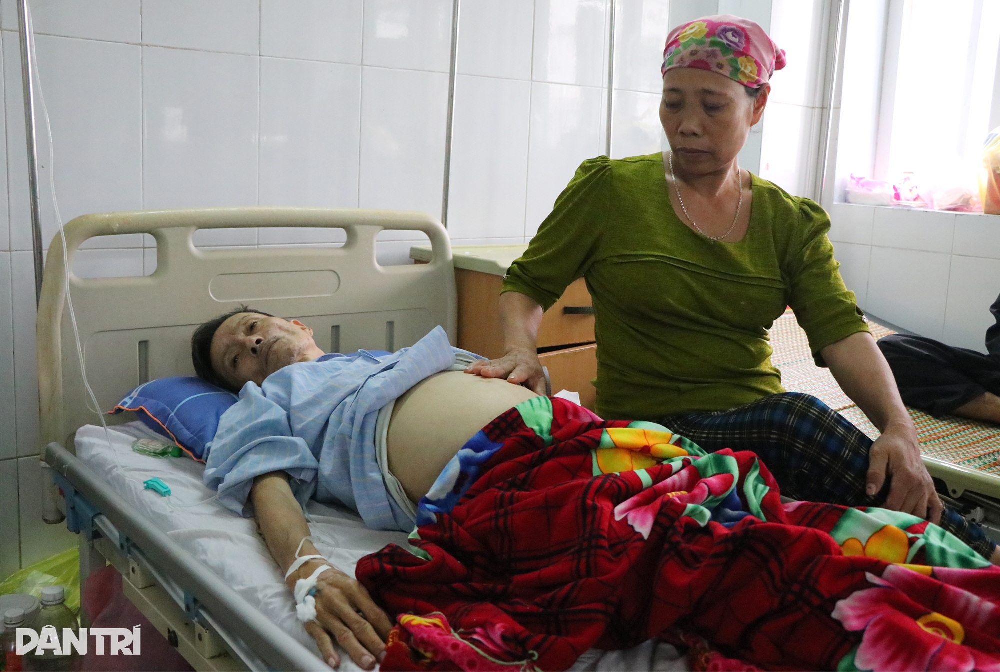 A esposa que nunca foi mãe implora pela vida do marido - 1 Người vợ chưa một lần làm mẹ cầu xin sự sống cho chồng - 1