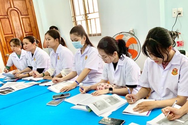 Trường nghề vẫn "đói" người học