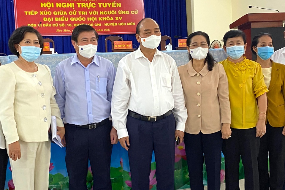 Chủ tịch nước nói về việc đón đại bàng lớn vào đẻ trứng, làm tổ - 2 Chủ tịch nước nói về việc đón đại bàng lớn vào đẻ trứng, làm tổ - 2