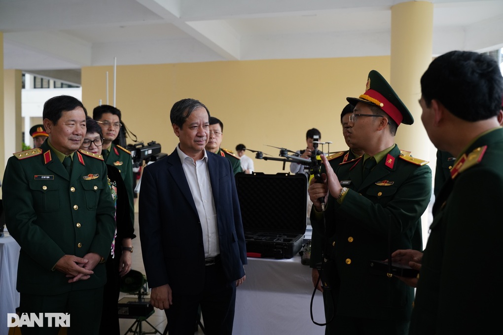 Học viện Kỹ thuật quân sự đề xuất được mở lại hệ dân sự - 1 Học viện Kỹ thuật quân sự đề xuất được mở lại hệ dân sự - 1