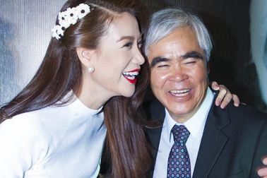 Diễn viên Trương Ngọc Ánh gặp nhà báo Nick Út