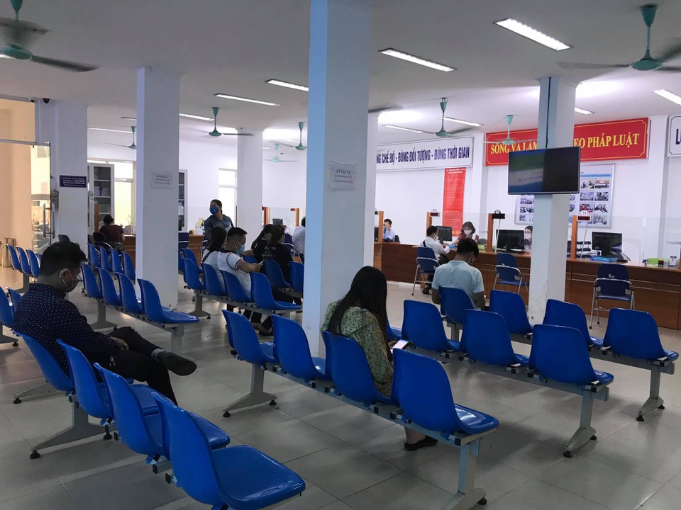 Trong khó khăn, lao động hiểu thêm về chiếc phao bảo hiểm thất nghiệp - 1 Trong khó khăn, lao động hiểu thêm về chiếc phao bảo hiểm thất nghiệp - 1