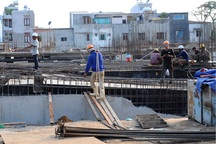 Thị trường bất động sản: Bán dự án vì đói vốn