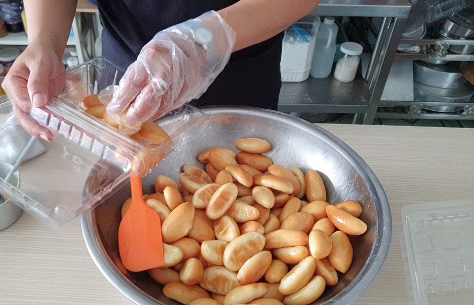 Cô giáo mầm non làm bánh mì tí hon… thu hút thực khách nhí - 11 Cô giáo mầm non làm bánh mì tí hon… thu hút thực khách nhí - 11