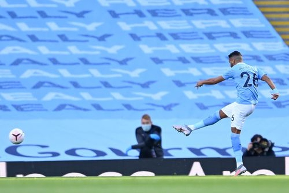 Nhìn lại thất bại đắng ngắt của Man City trước Leicester - 2 Nhìn lại thất bại đắng ngắt của Man City trước Leicester - 2