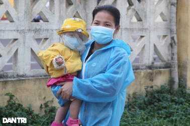 Cam kết chưa được hỗ trợ, lao động trở về từ vùng dịch nhận chế độ ngay