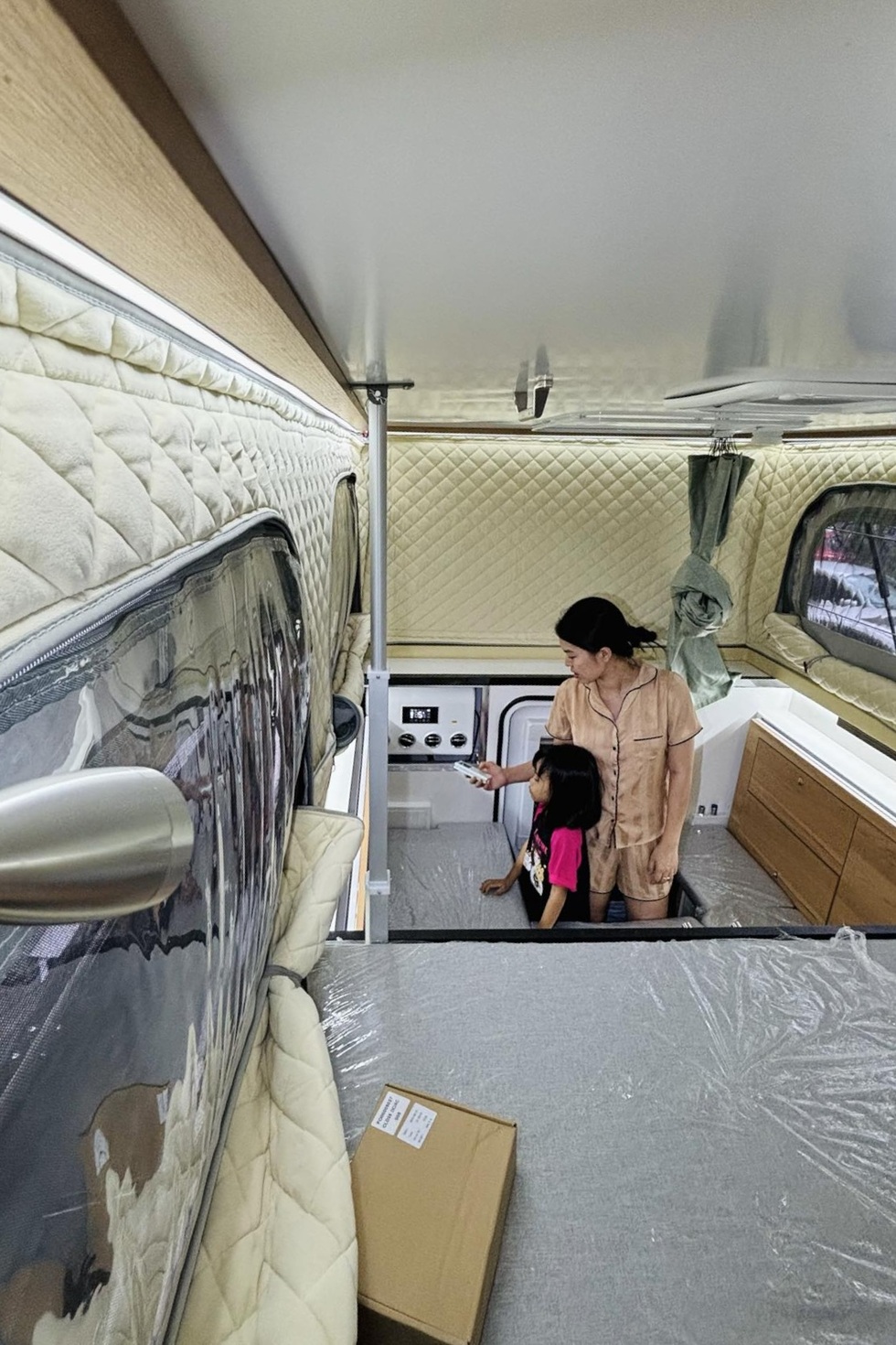 Gia đình 5 người ở TPHCM chi 1,5 tỷ đồng sắm nhà di động đi xuyên Việt - 3 Gia đình 5 người ở TPHCM chi 1,5 tỷ đồng sắm nhà di động đi xuyên Việt - 3