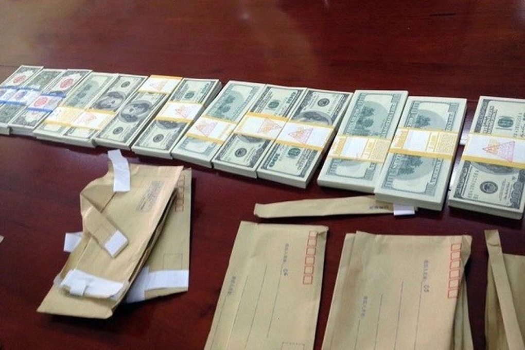 Chi 2,2 triệu USD chạy án, cựu Giám đốc BV Thủ Đức thoát tội đưa hối lộ - 2 Chi 2,2 triệu USD chạy án, cựu Giám đốc BV Thủ Đức thoát tội đưa hối lộ - 2