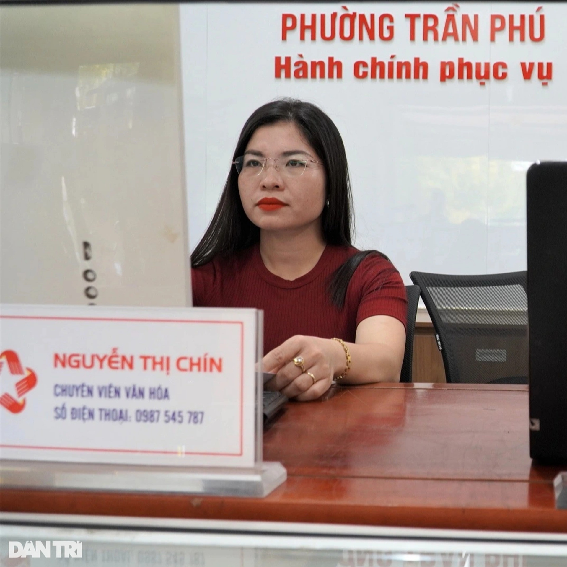 Bên trong Trung tâm Phục vụ hành chính công theo mô hình chính quyền 2 cấp - 6 Bên trong Trung tâm Phục vụ hành chính công theo mô hình chính quyền 2 cấp - 6