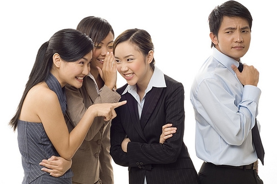 Bị lộ lương hơn ngàn đô, nhân viên tài chính chán nản nghỉ việc - 1 Bị lộ lương hơn ngàn đô, nhân viên tài chính chán nản nghỉ việc - 1