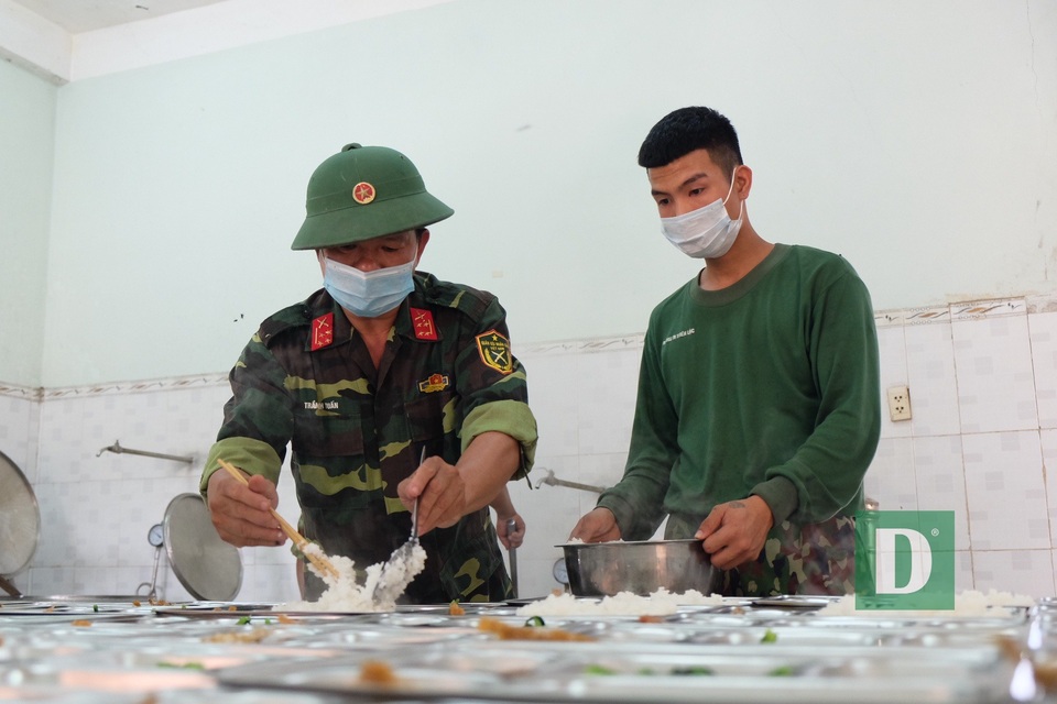 Cận cảnh khu cách ly dành cho công dân từ vùng dịch về Đà Nẵng - 9 Cận cảnh khu cách ly dành cho công dân từ vùng dịch về Đà Nẵng - 9