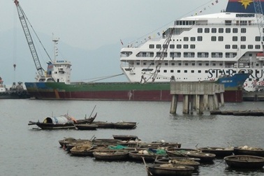 Tàu du lịch cao cấp Hồng Kông lần đầu đến Huế