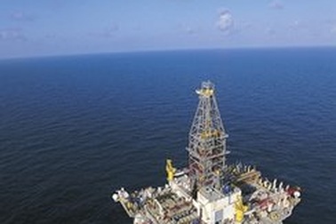 Mỹ: Nổ dàn khoan dầu, 11 người mất tích