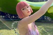 Nữ người mẫu ảo trông như thật, ngày càng nổi tiếng và kiếm tiền "khủng"