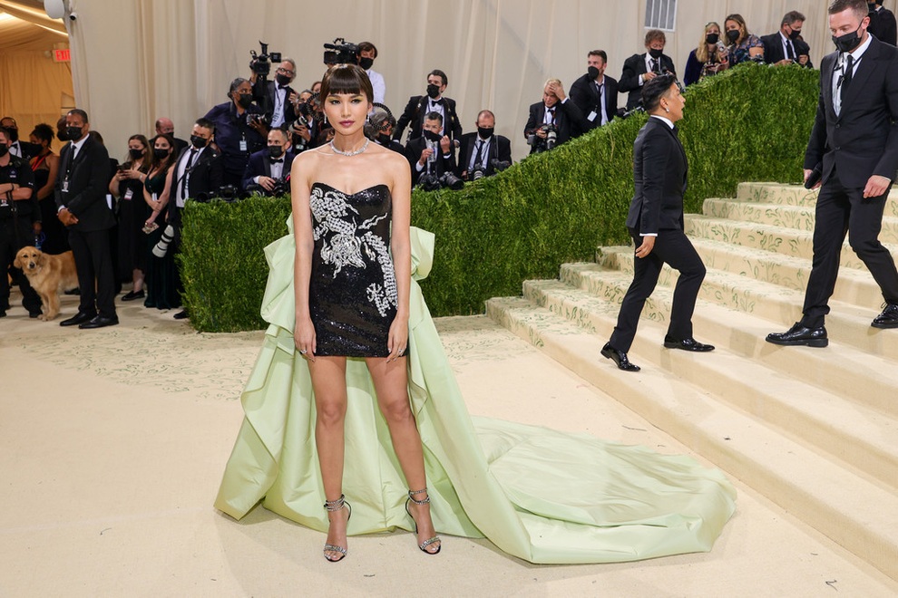 Choáng ngợp với loạt trang phục ấn tượng của mỹ nhân dự MET gala 2021 - 44 Choáng ngợp với loạt trang phục ấn tượng của mỹ nhân dự MET gala 2021 - 44